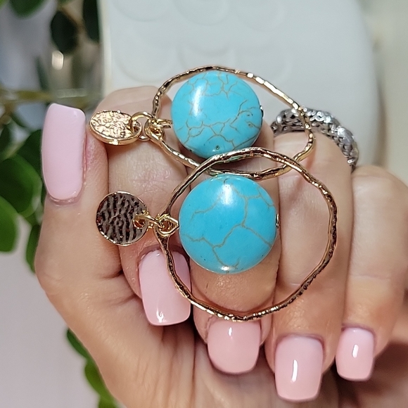 Hammered Drop Dangle Hoops with Howlite - Picture 5 of 5